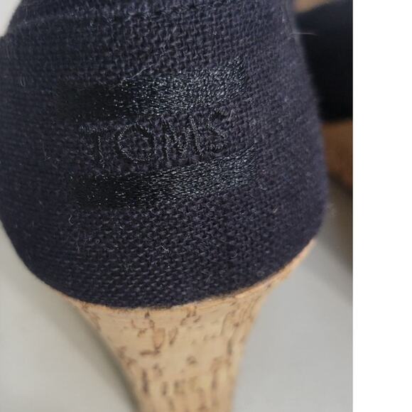 Toms Sandals Womens Size 8 Michelle Black Canvas Wedges Cork Heel Peep-Toe - Picture 5 of 9